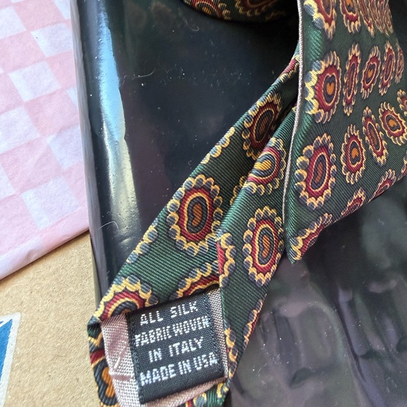 Christian Dior Men’s All Silk Green Pattern Necktie Vintage - Picture 3 of 4